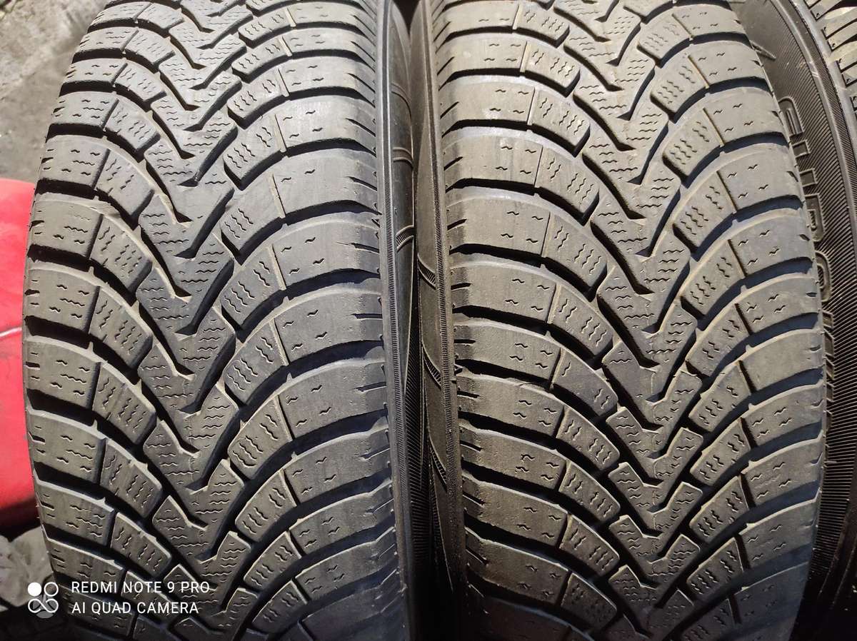 Hankook, žieminės 215/65 R17