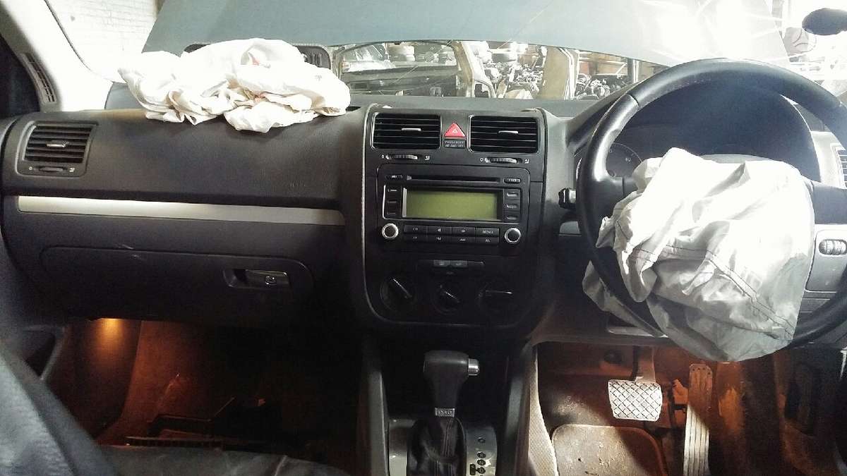 Volkswagen Jetta Uab dauknora telefonas pasiteirauti 37060290659 elektronini