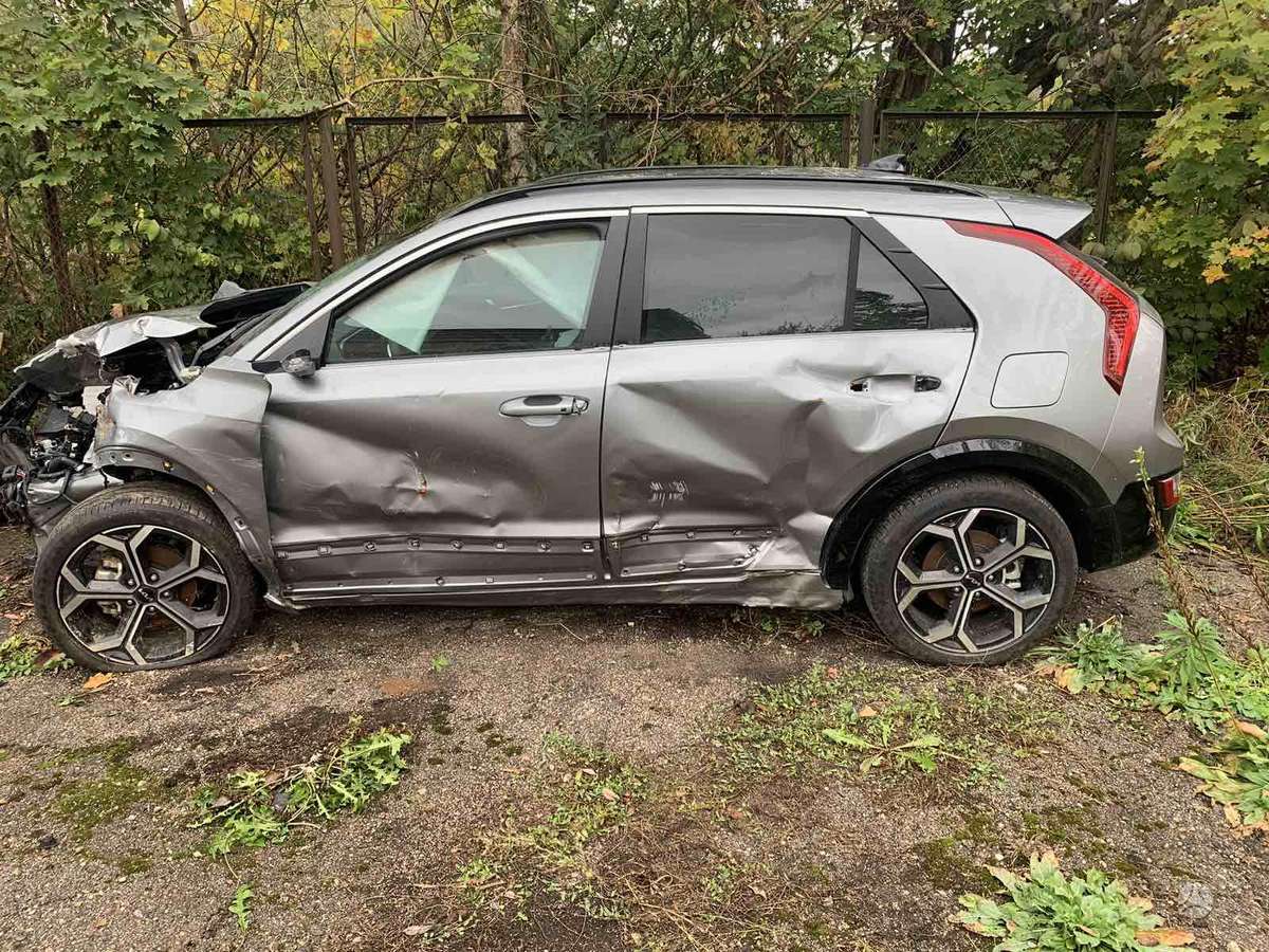 Kia Niro dalimis. Rida 4000 km