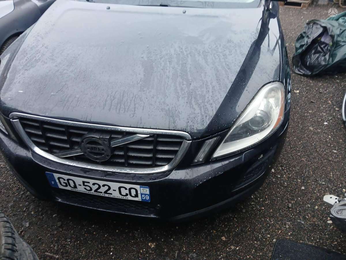 Volvo XC60 по частям