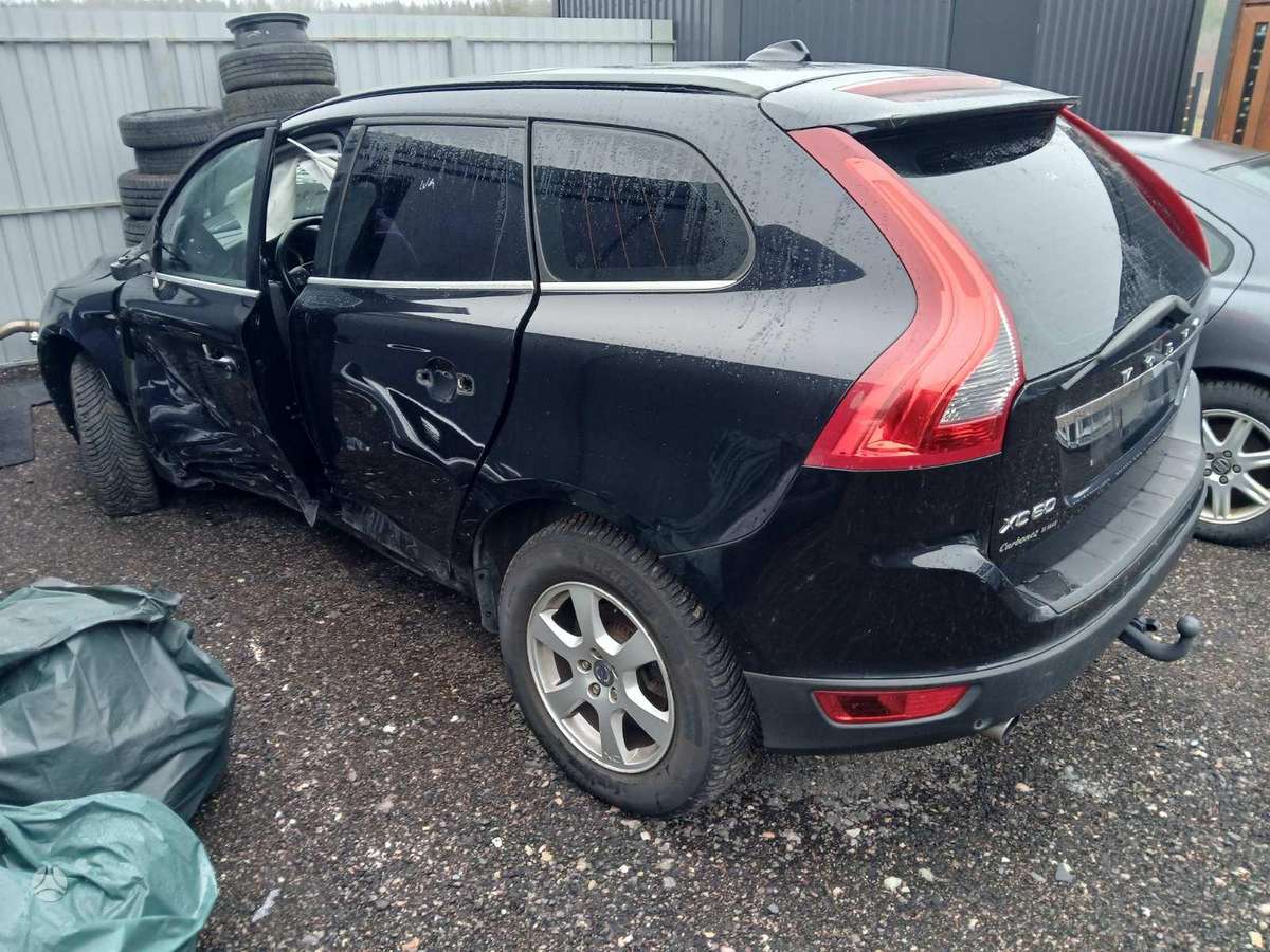 Volvo XC60 for parts