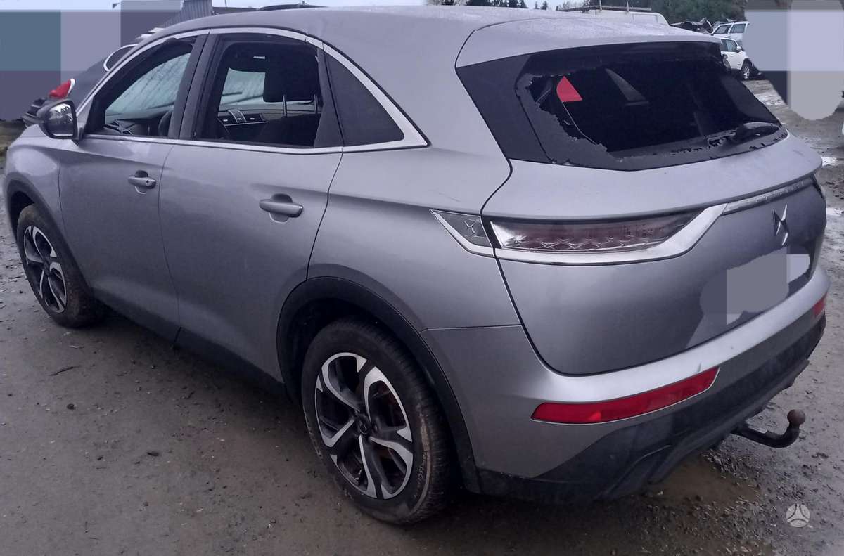 Citroen DS7 Crossback dalimis