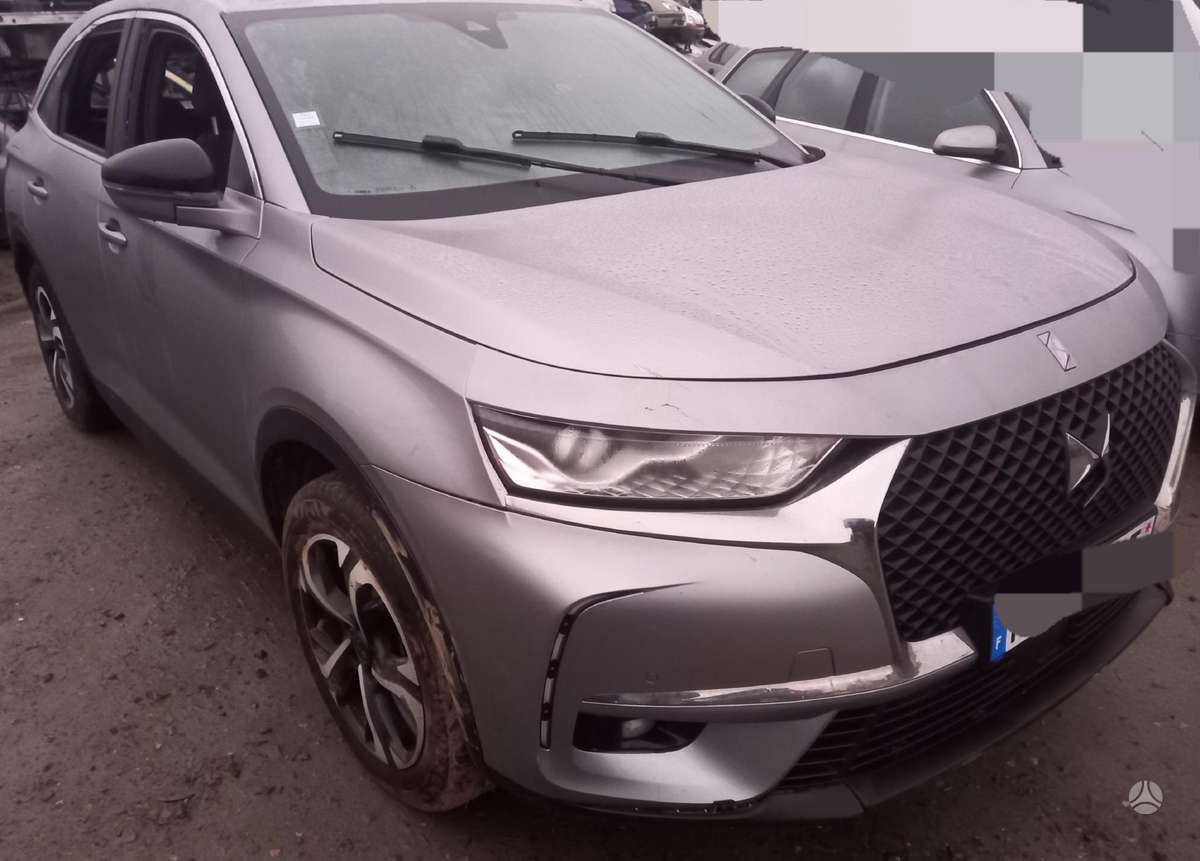 Citroen DS7 Crossback dalimis