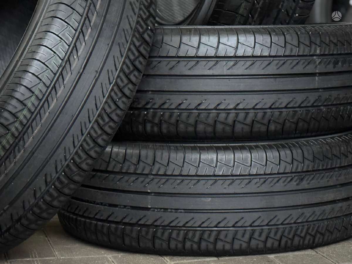 Yokohama BLUEARTH E70 (E70CZ), summer 225/55 R18