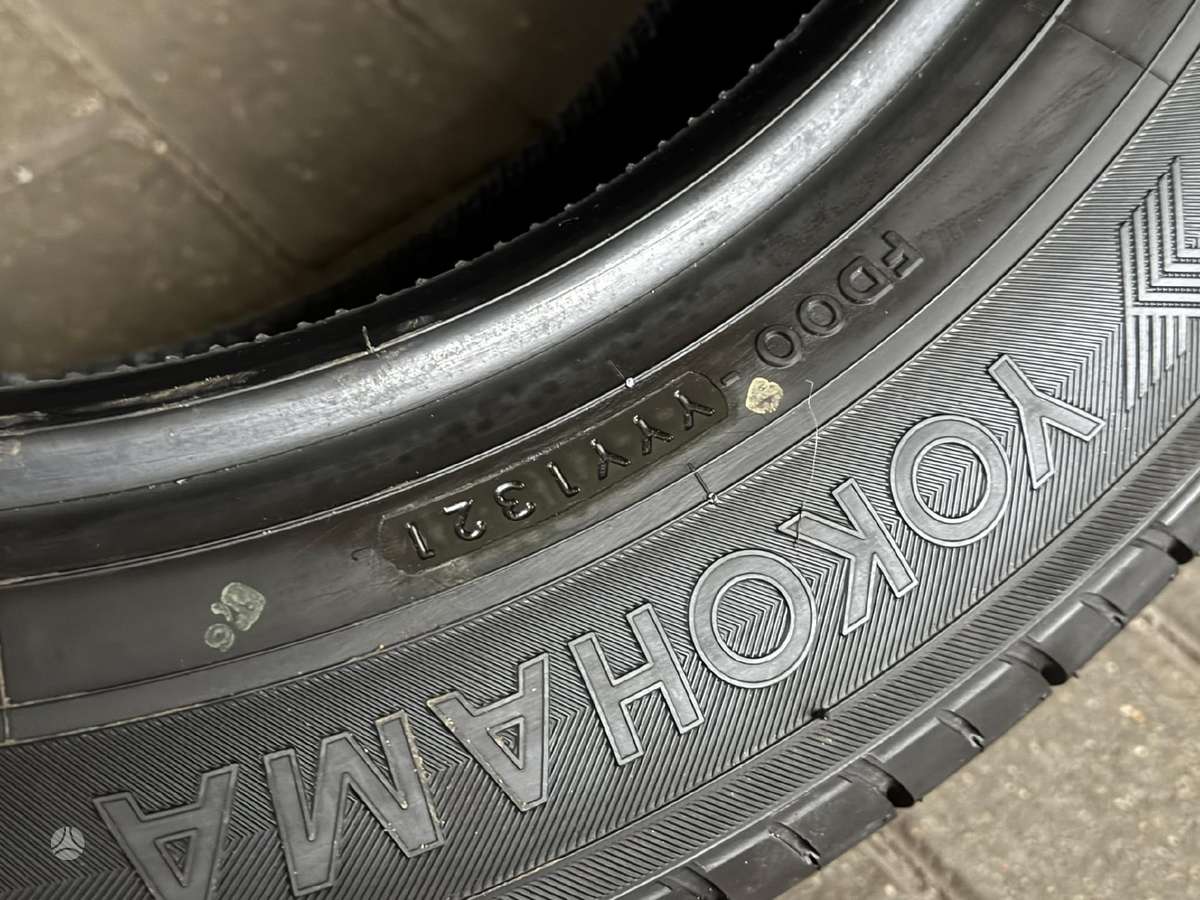 Yokohama BLUEARTH E70 (E70CZ), summer 225/55 R18