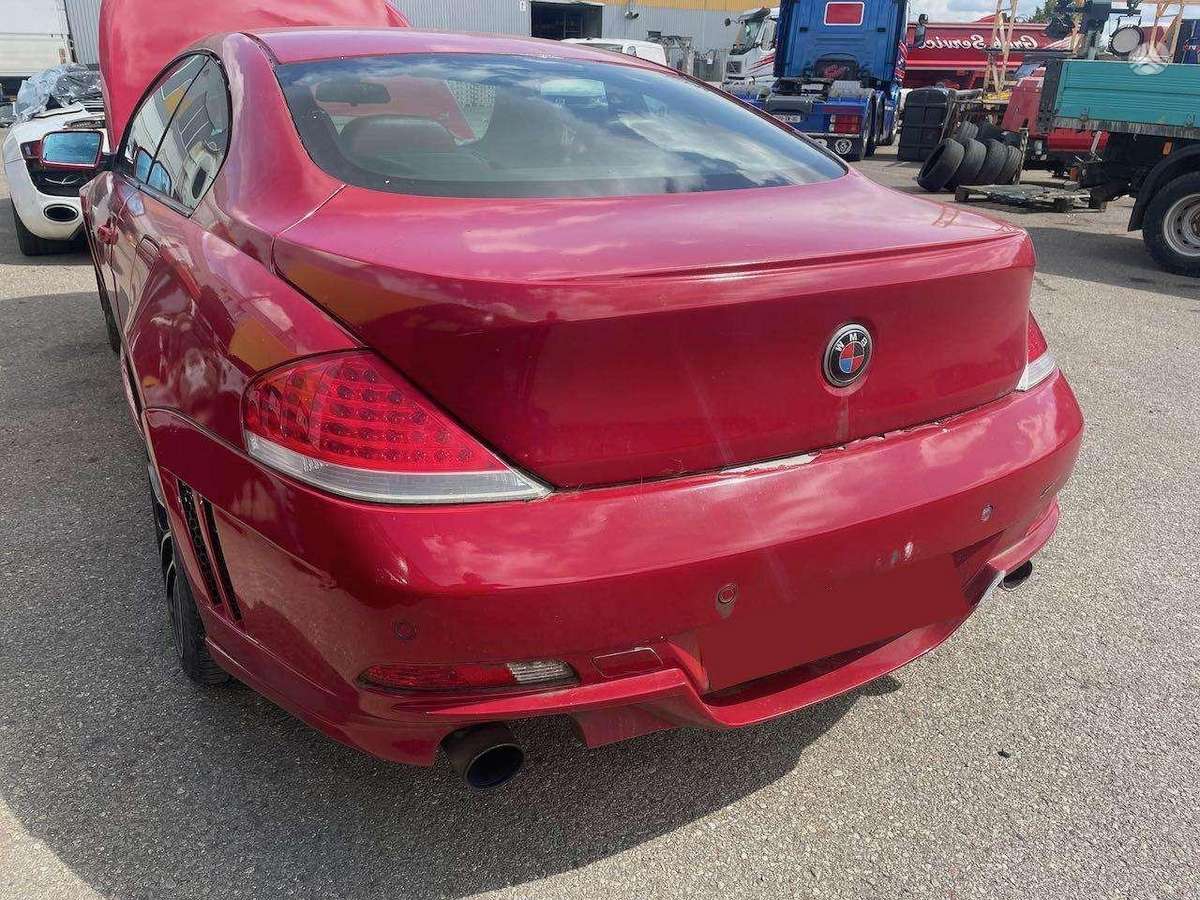 BMW 645 dalimis. Variklis n62b44
