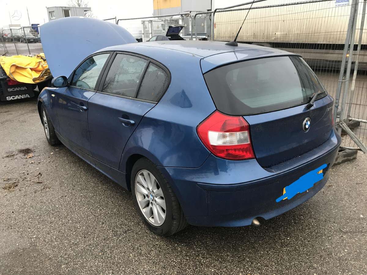 BMW 120 for parts
