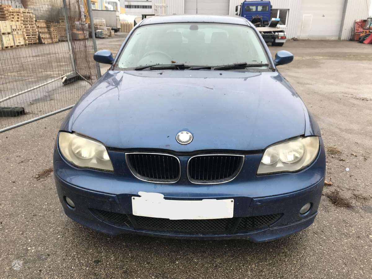 BMW 120 dalimis