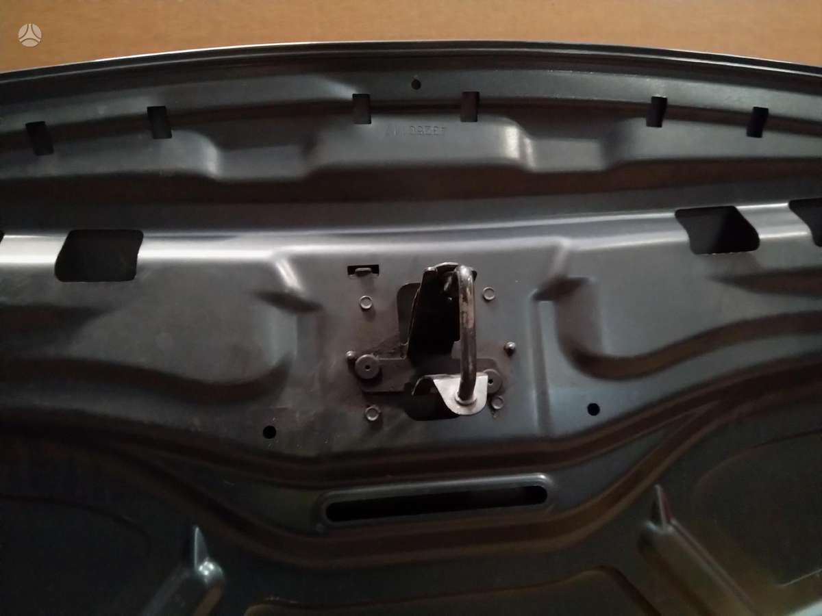 Citroen C4 Cactus bumper reinforcement, lights