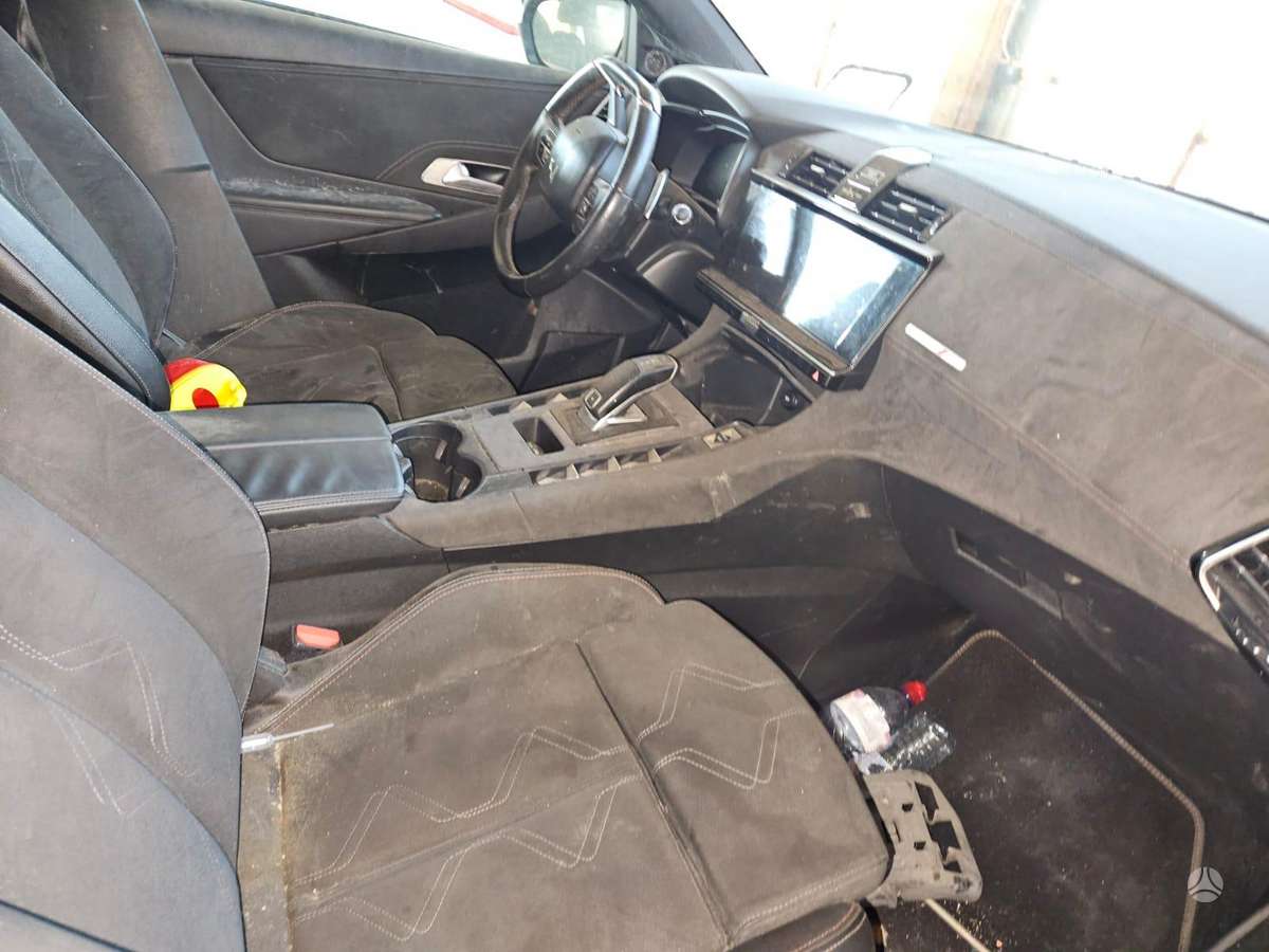 Citroen DS7 Crossback по частям
