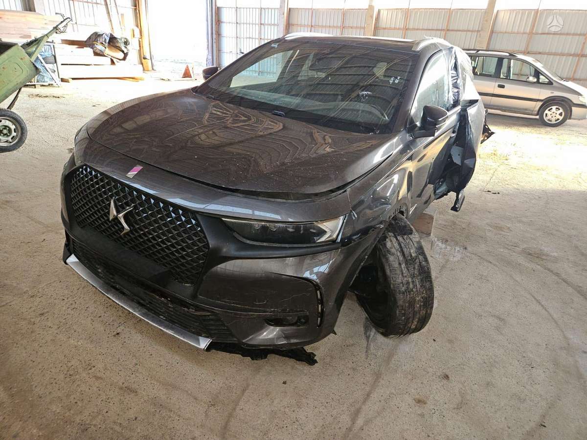 Citroen DS7 Crossback по частям