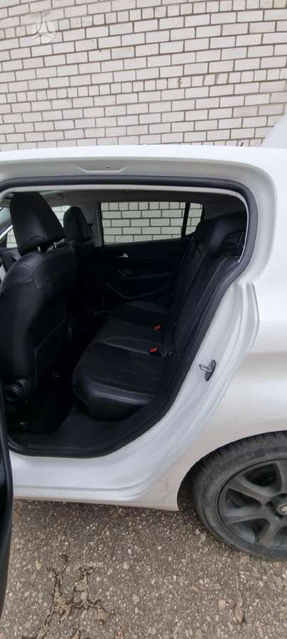 Peugeot 308 dalimis