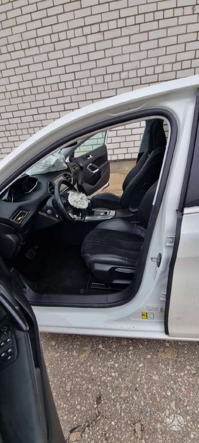 Peugeot 308 по частям