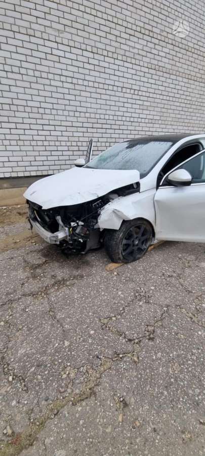 Peugeot 308 dalimis