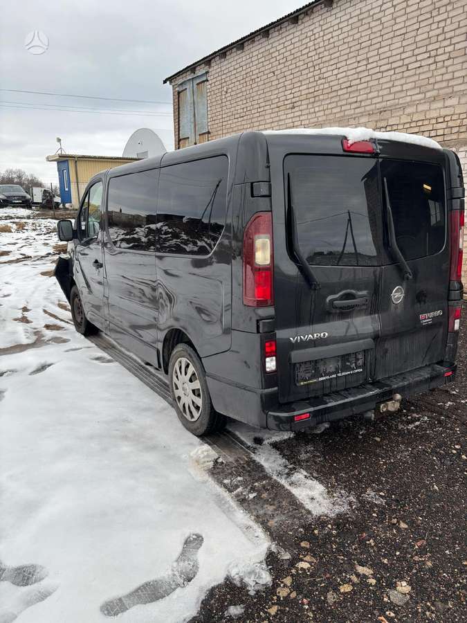 Opel Vivaro dalimis