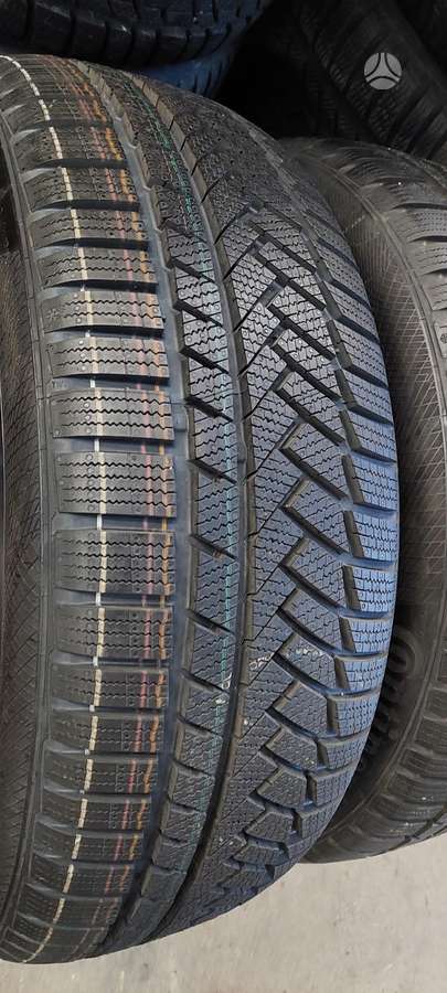 Continental, žieminės 235/50 R19