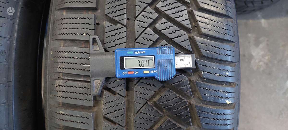 Continental, žieminės 235/50 R19