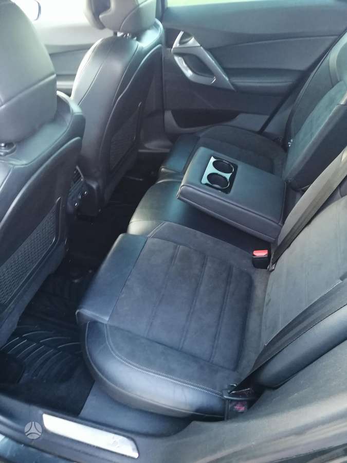 Citroen DS5, 2.0 l., Хэтчбек