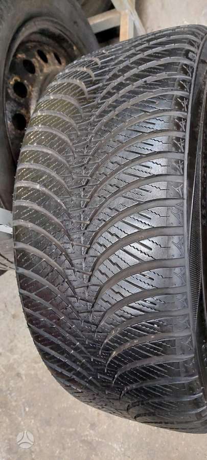 Falken, всесезонные 225/40 R18
