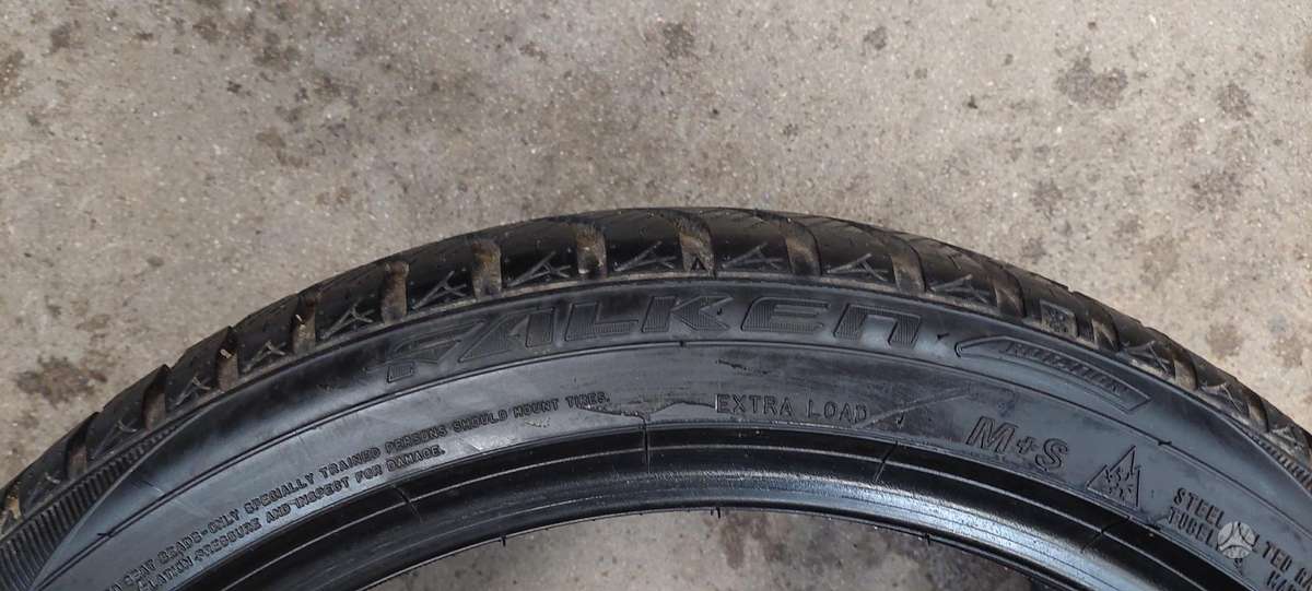 Falken, universalios 225/40 R18
