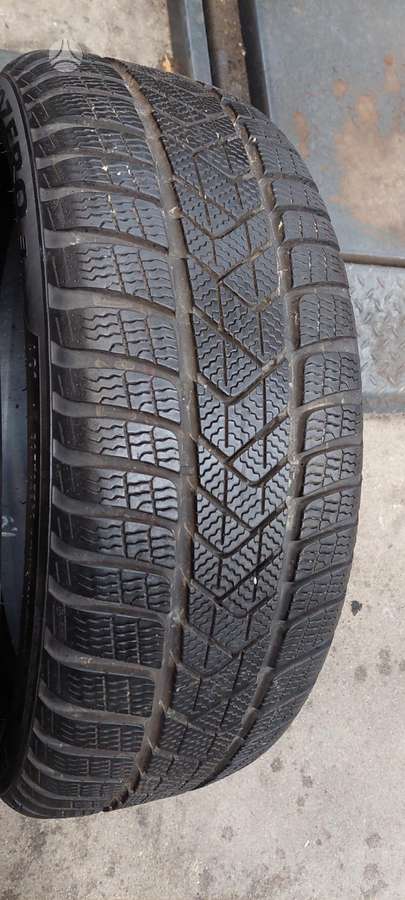 Pirelli, winter 205/50 R17