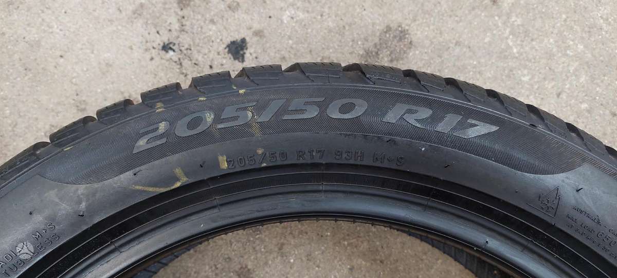 Pirelli, winter 205/50 R17