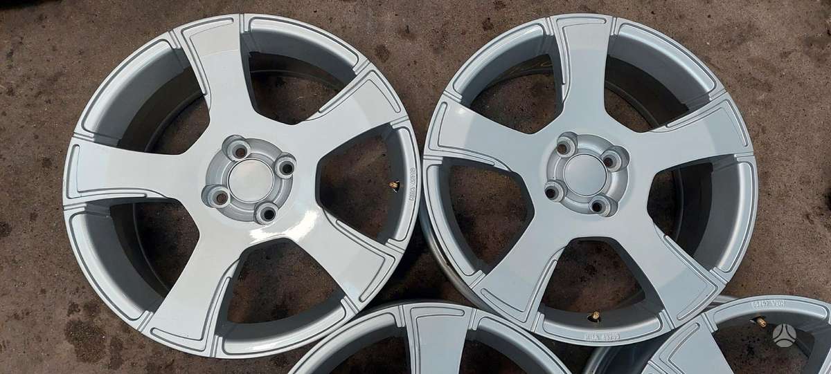 -Kita-, light alloy, R17