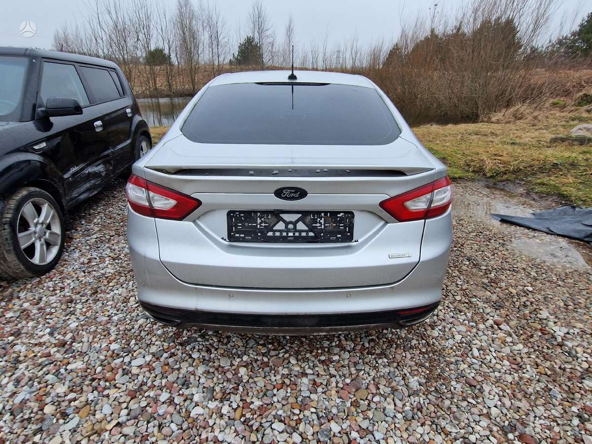 Ford Mondeo dalimis
