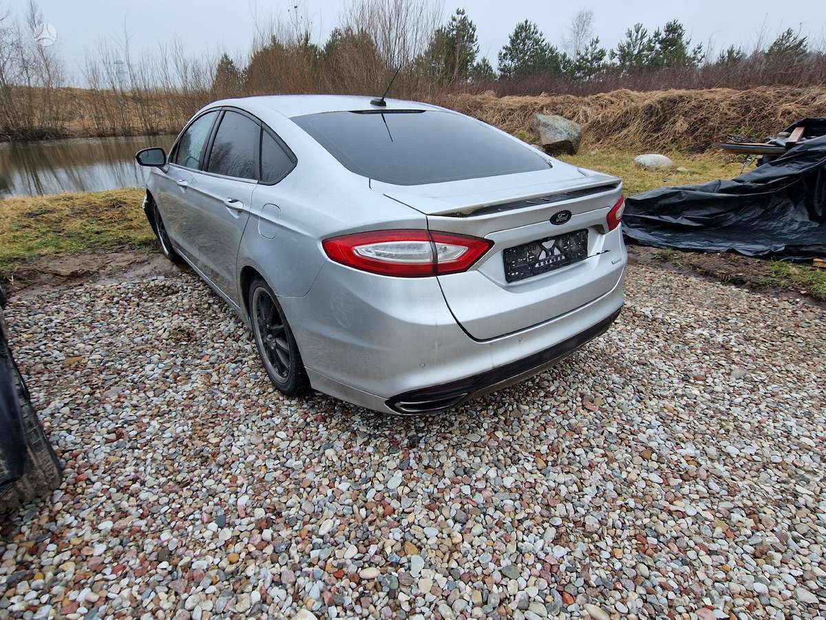 Ford Mondeo for parts