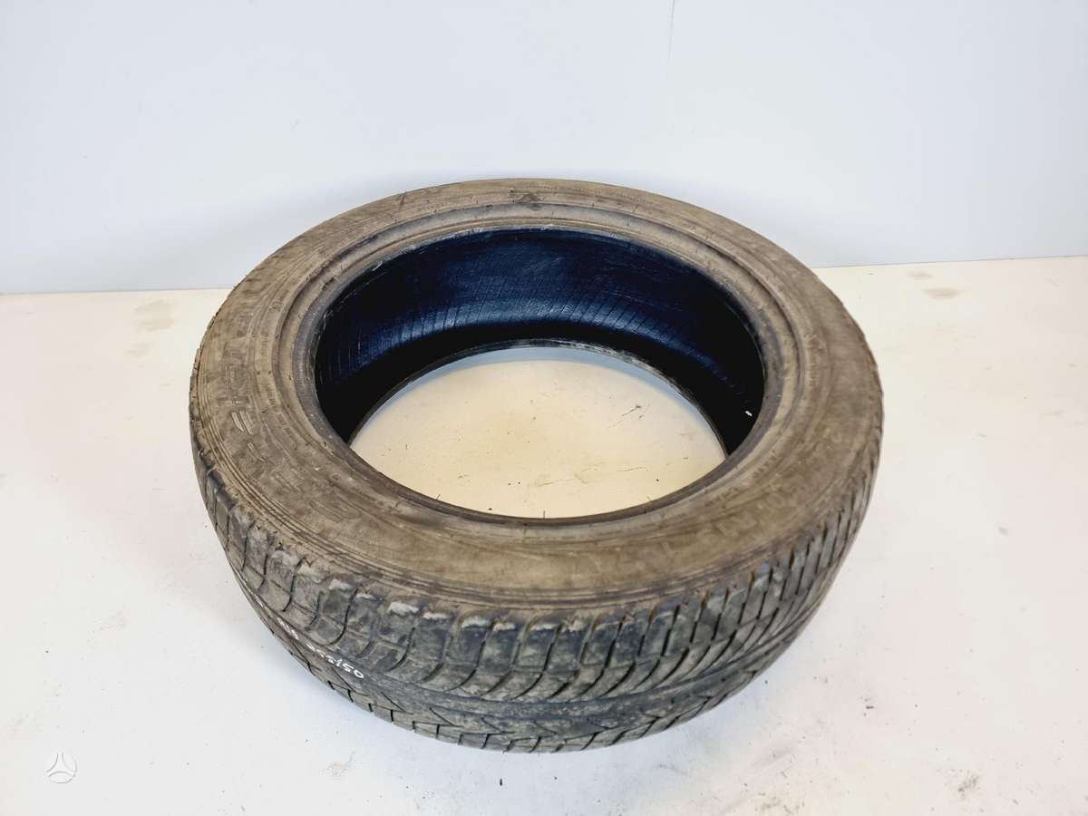 Accelera Iota 107 v, universalios 255/55 R19