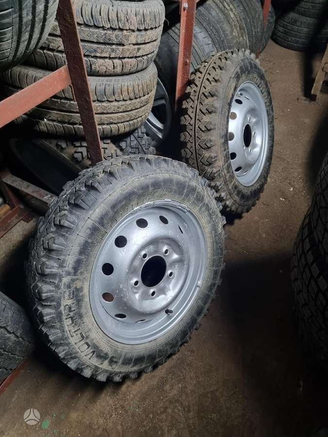 Lada Niva Taipat ir perkam lada markes auto
