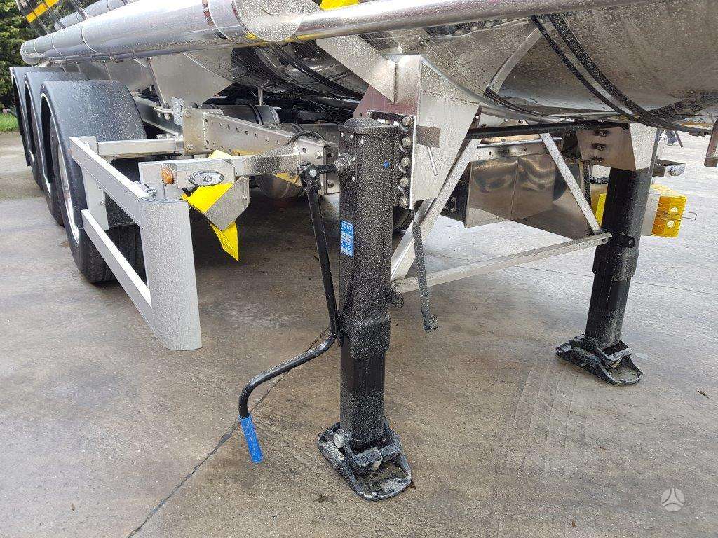 Kässbohrer K.STC 30, цистерны