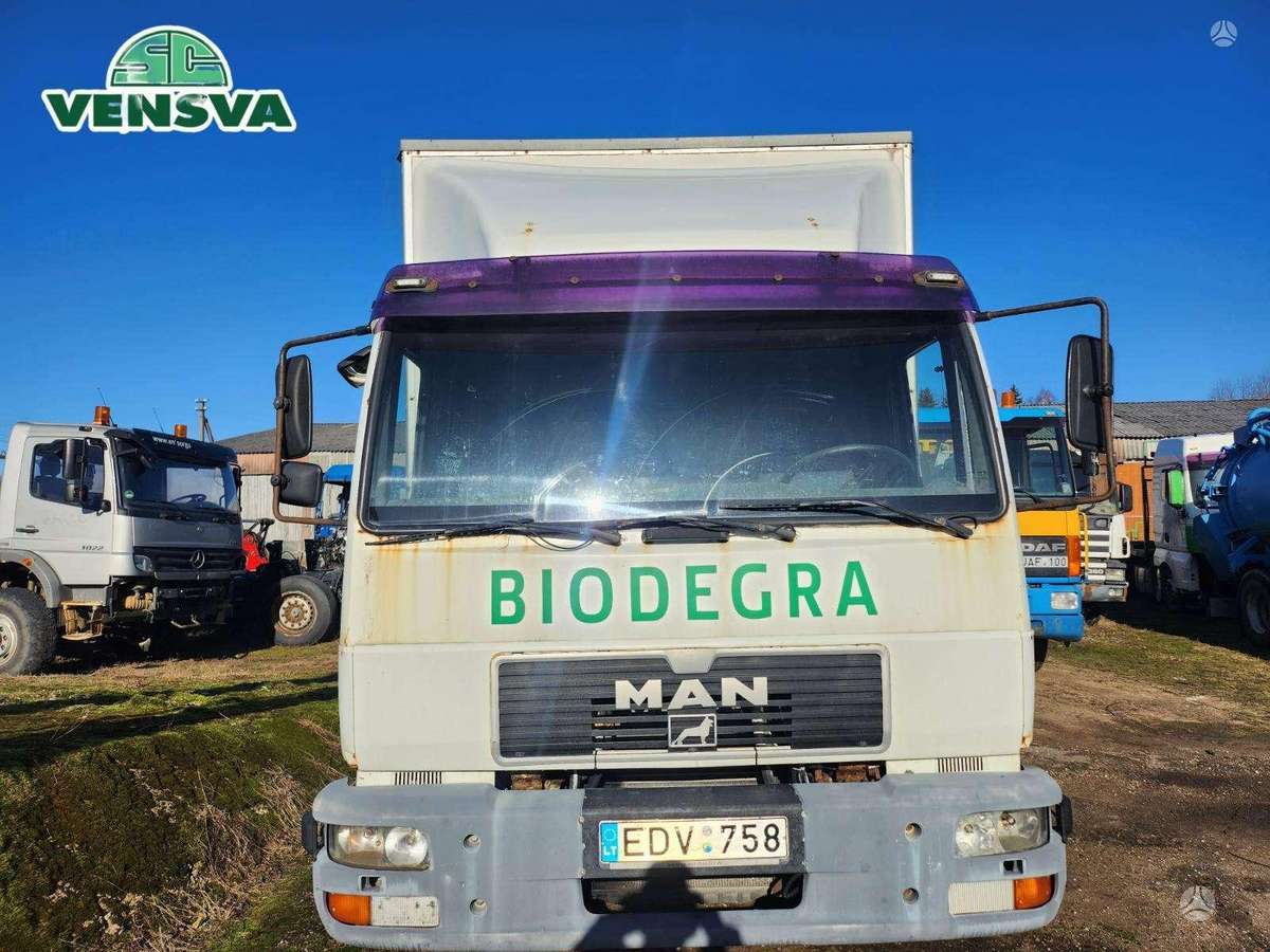 MAN LE 160 C, box trucks / box vans