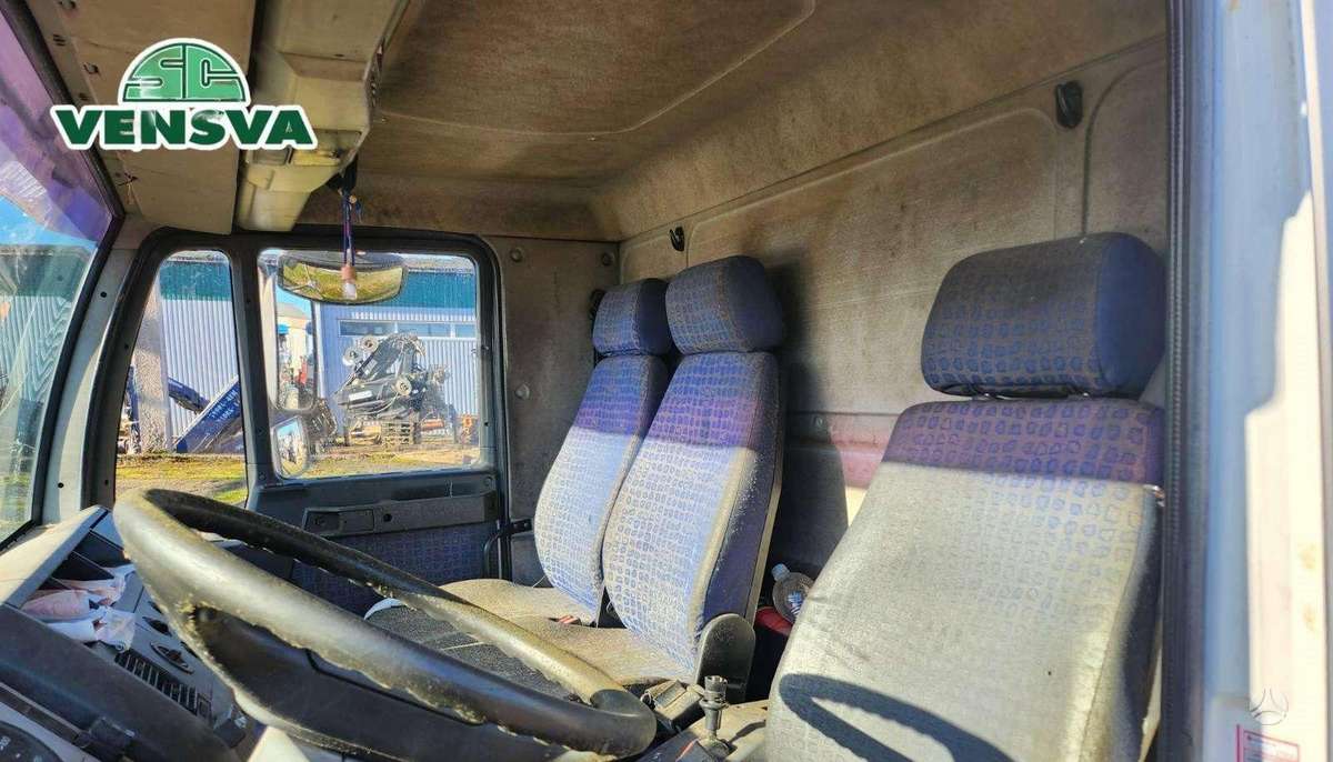MAN LE 160 C, box trucks / box vans