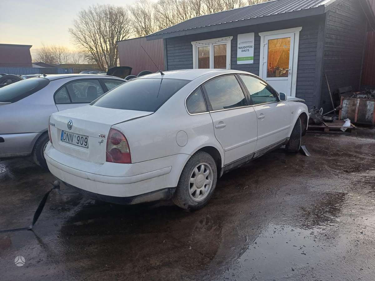 Volkswagen Passat for parts