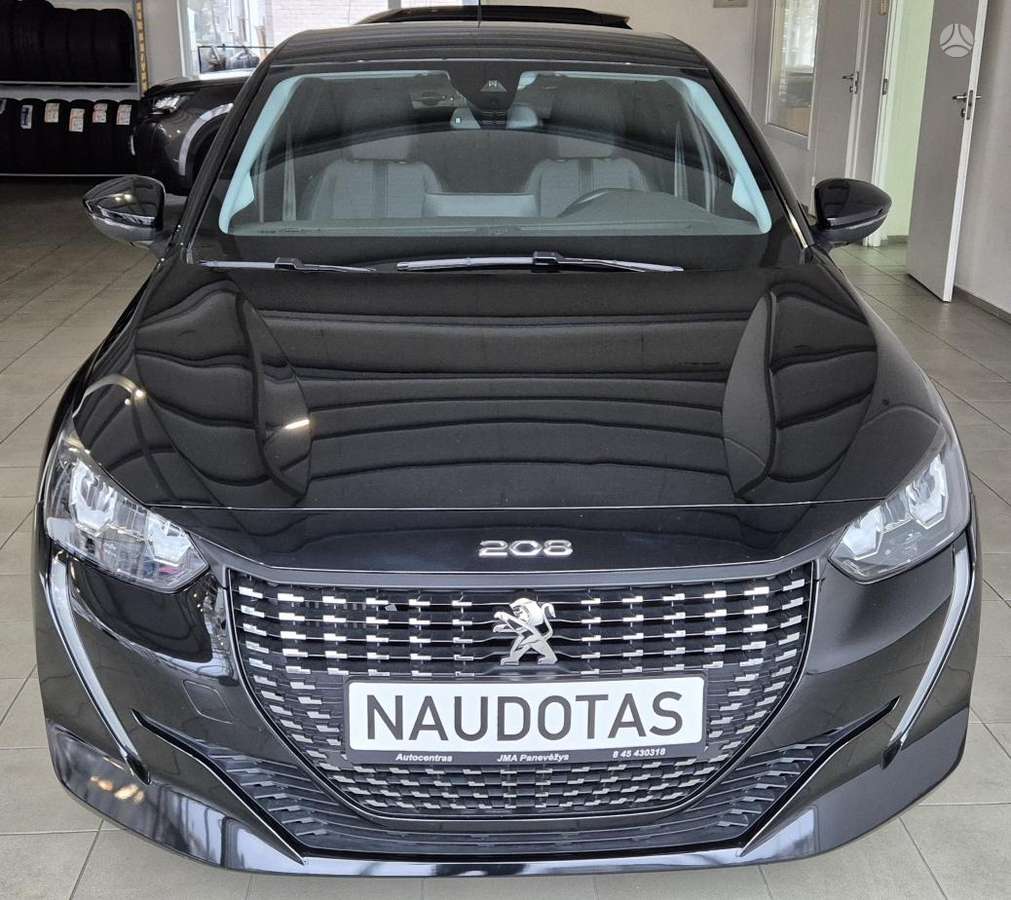 Peugeot 208 - 5