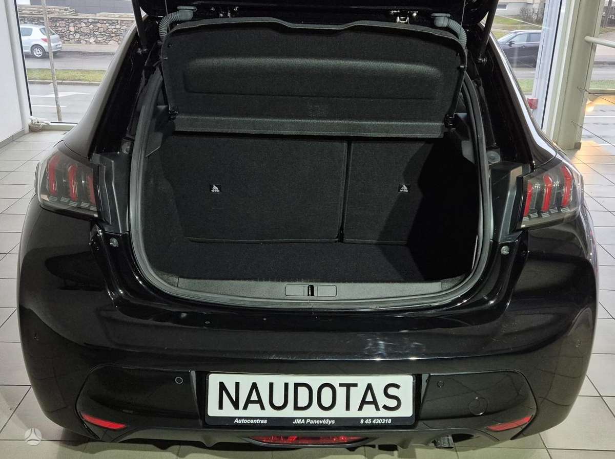 Peugeot 208 - 6