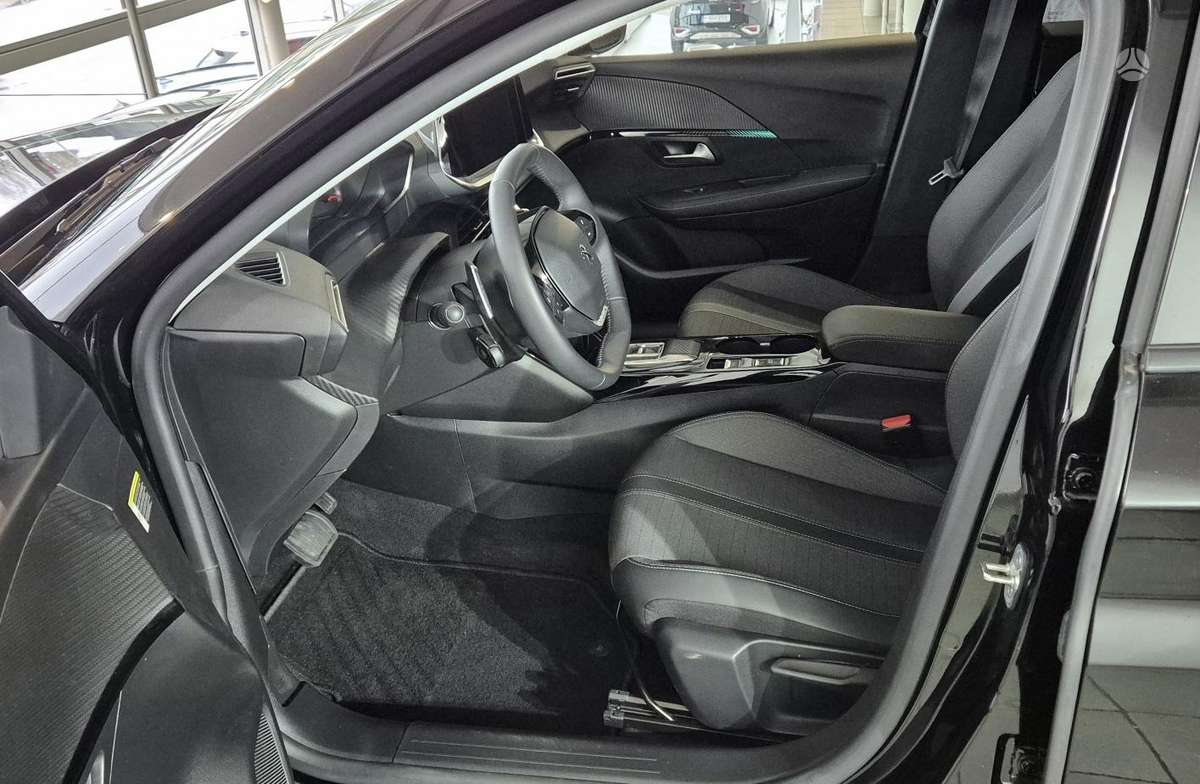 Peugeot 208 - 7