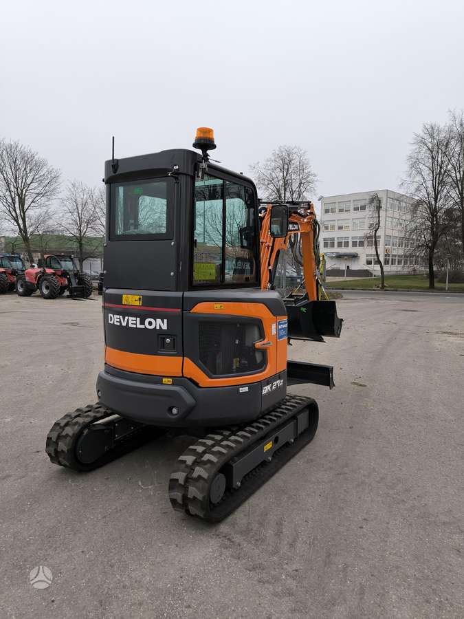 DEVELON DX27Z-7, mini ekskavatori