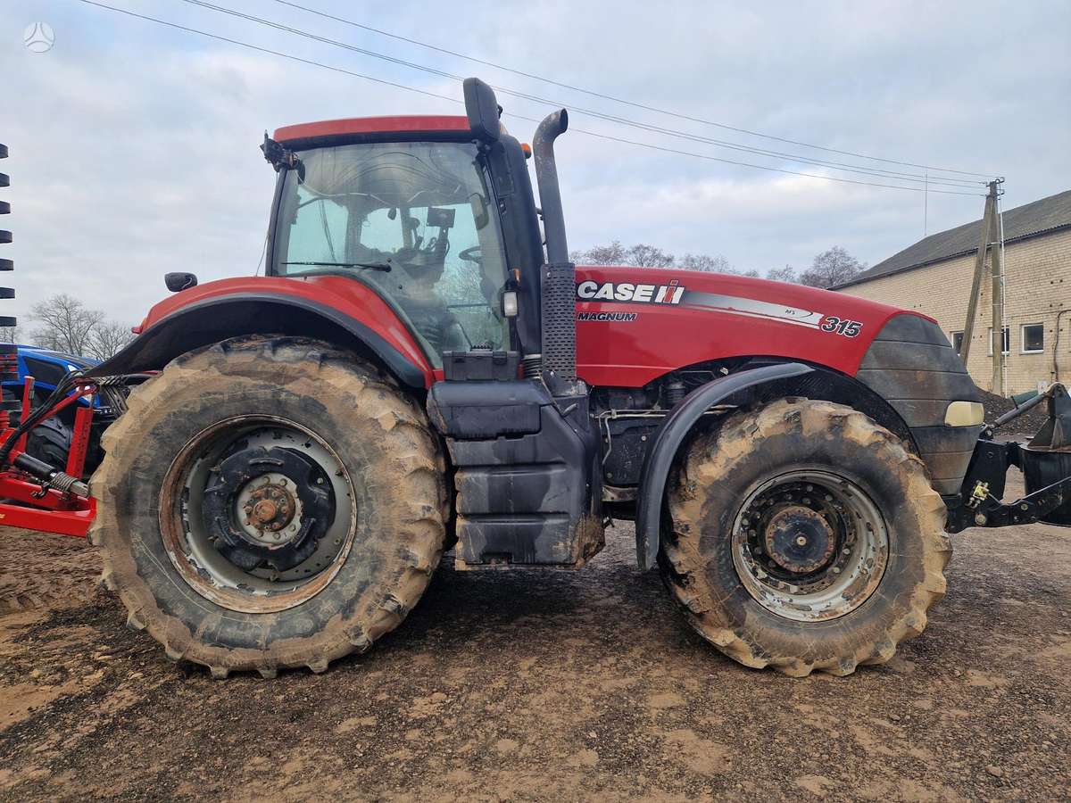 Case-IH Magnum 315, traktoriai