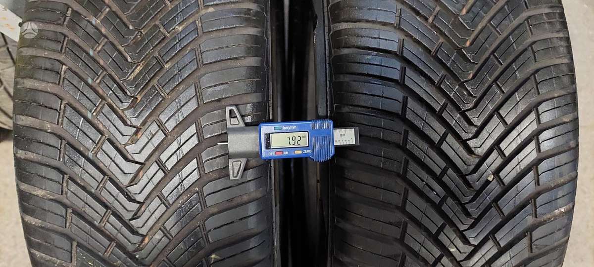 Continental, universalios 235/50 R20