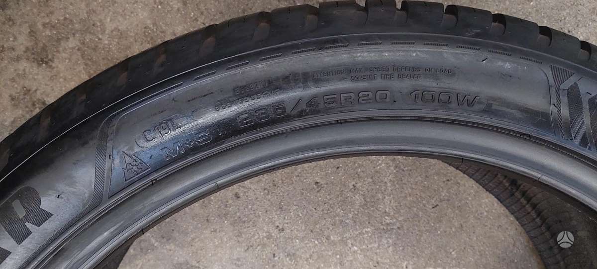 Goodyear, всесезонные 235/45 R20