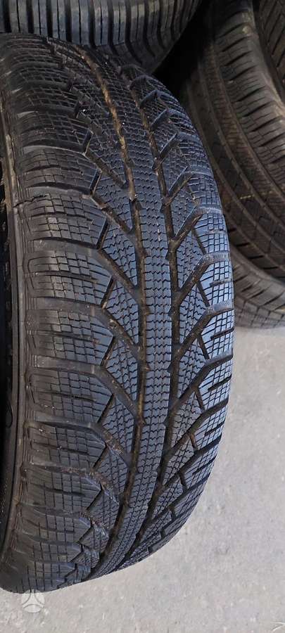 Semperit, ziemas 195/60 R16