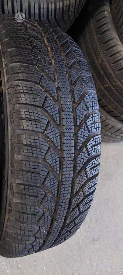 Semperit, žieminės 195/60 R16