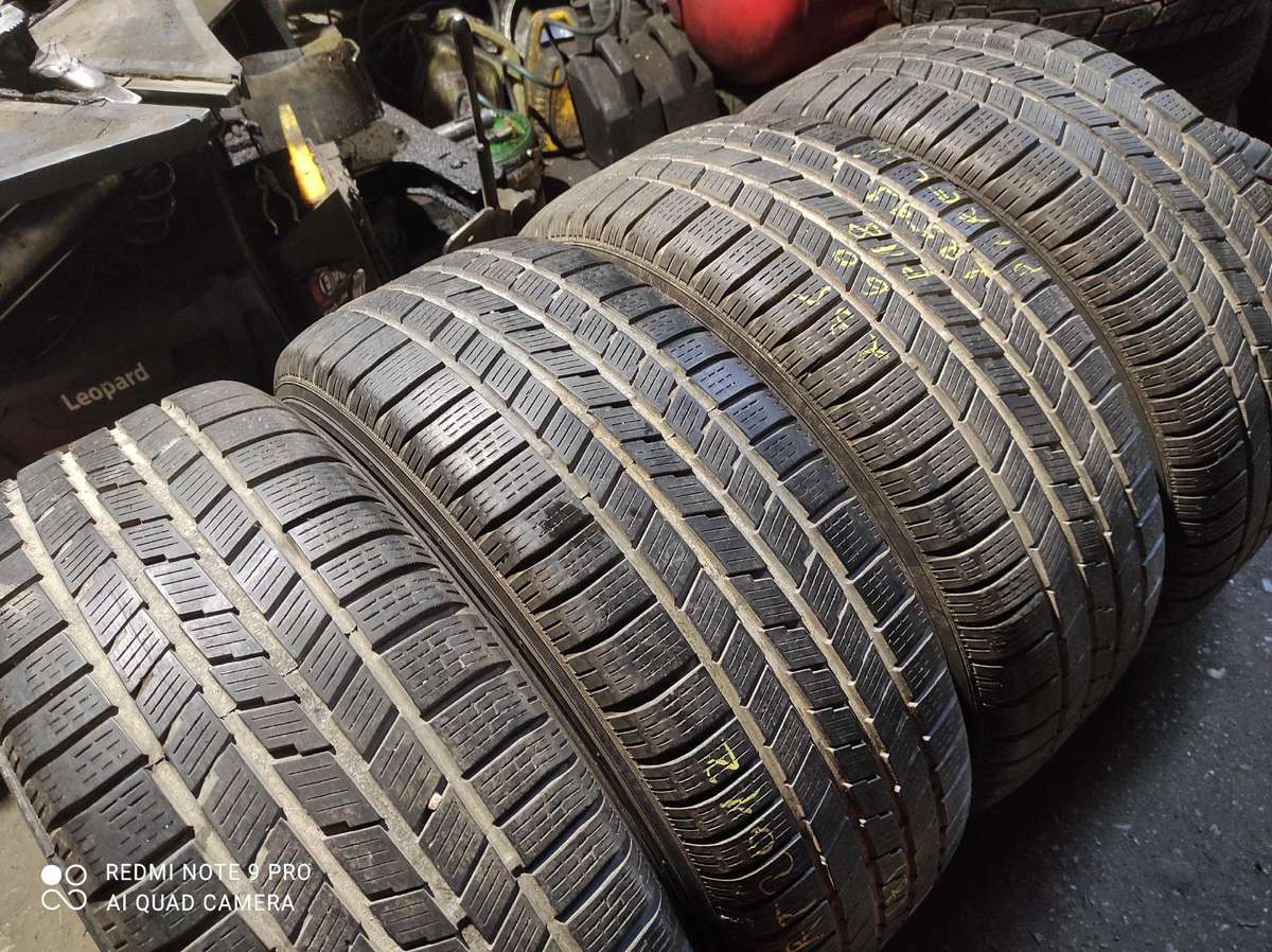 Semperit UniversaliosZiemines, winter 235/60 R18