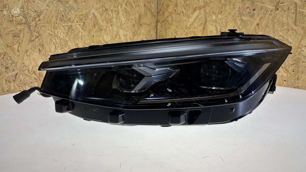 Volkswagen Passat, 3J1941035, Cen24144