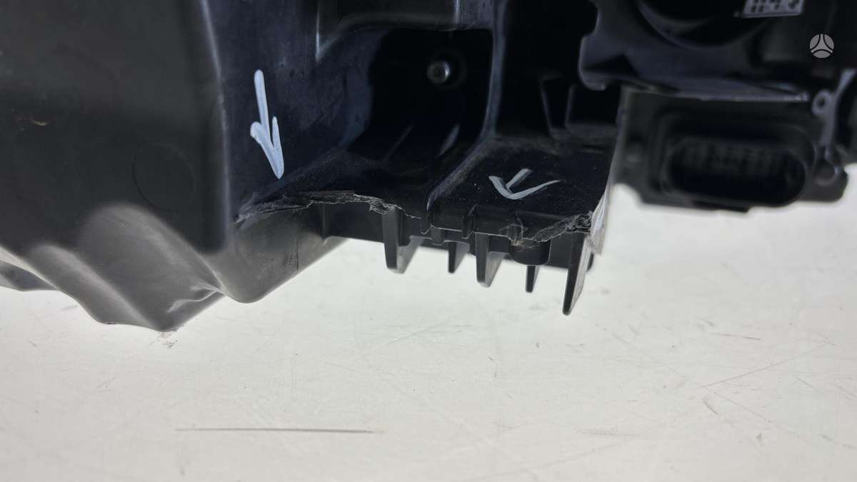Volkswagen Passat, 3J1941035, Cen24144