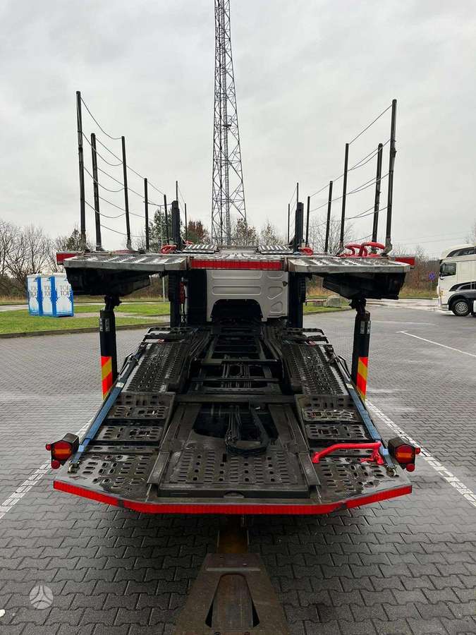 Renault Premium, auto vedēji
