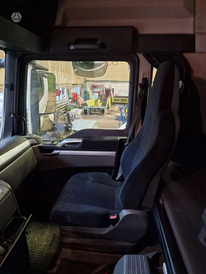 MAN TGX 18.480 retarder, single sleeper