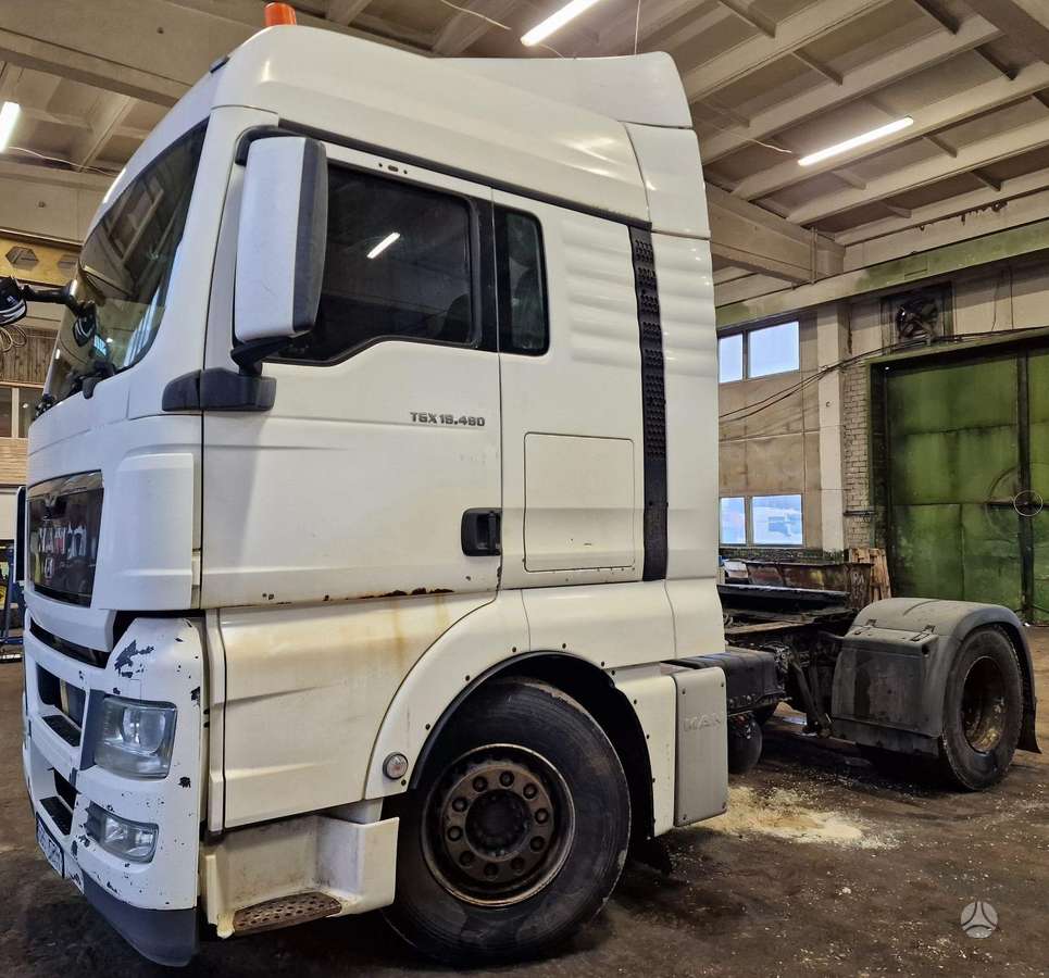 MAN TGX 18.480 retarder, single sleeper